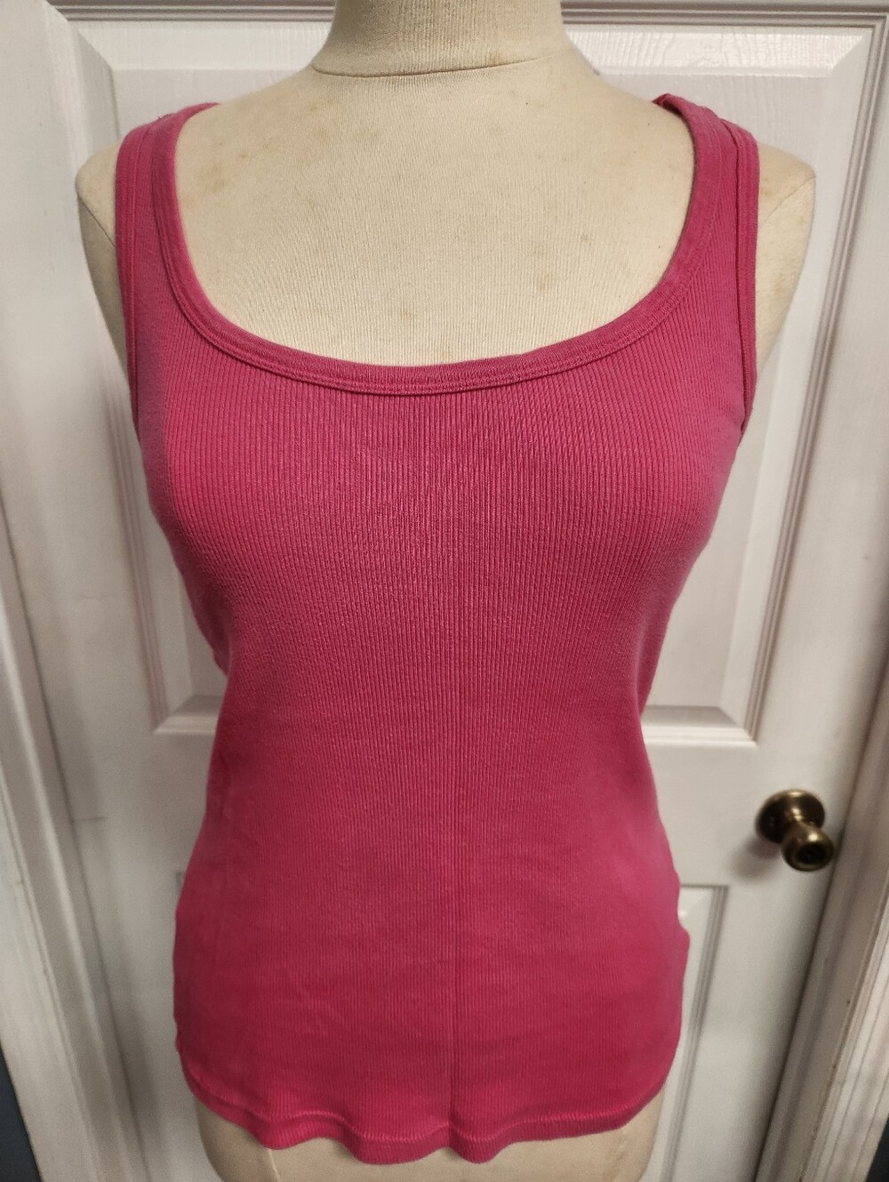 Faded Glory Hot Pink Ribbed Scoop Neck Tank - Picture 2 of 6
